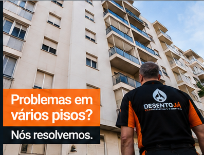 Técnico DesentoJá a realizar hidrolimpeza com água a alta pressão